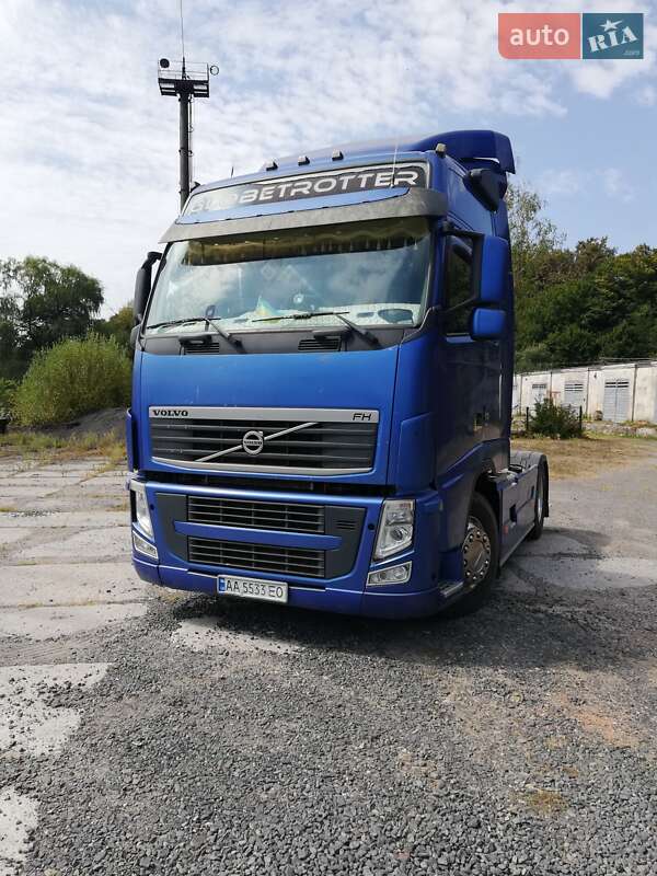 Тягач Volvo FH 13 2011 в Сваляве
