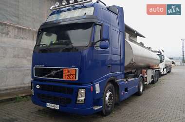 Бензовоз Volvo FH 13 2008 в Черновцах