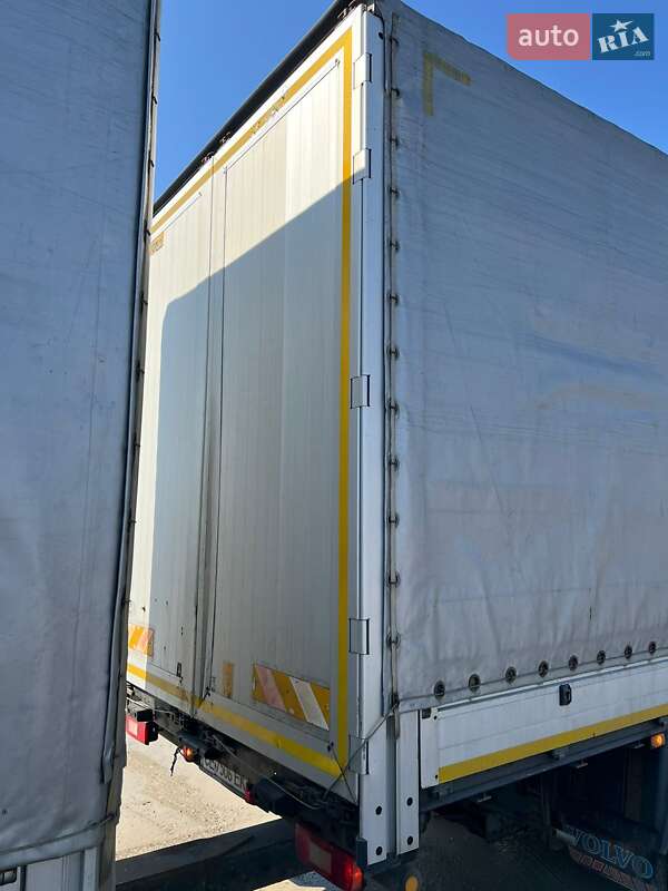 Тентованый Volvo FH 13 2011 в Черновцах
