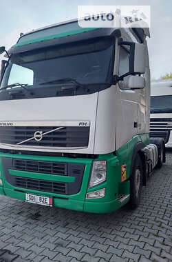 Тягач Volvo FH 13 2012 в Буштино