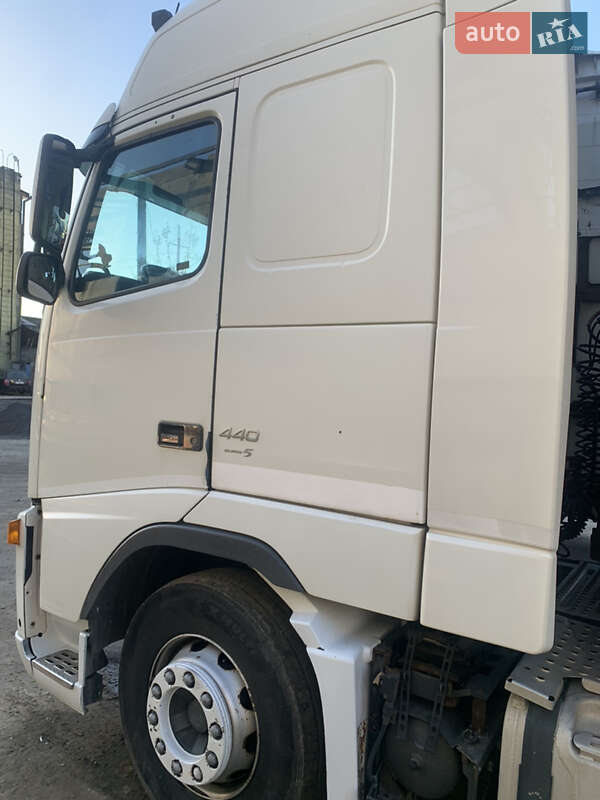 Тягач Volvo FH 13 2008 в Івано-Франківську