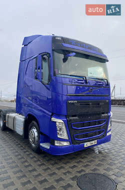 Тягач Volvo FH 13 2015 в Іршаві