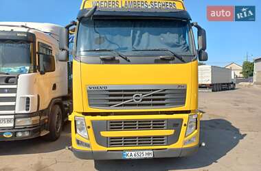 Зерновоз Volvo FH 13 2011 в 