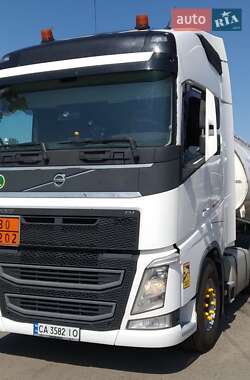 Тягач Volvo FH 13 2015 в Черкассах