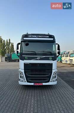 Тягач Volvo FH 13 2015 в Луцке