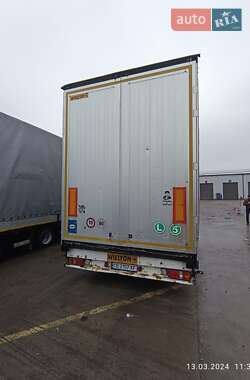 Тентований Volvo FH 13 2011 в Чернівцях