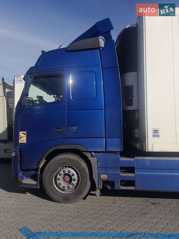 Тягач Volvo FH 13 2006 в Мукачево