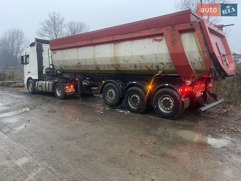 Тягач Volvo FH 13 2010 в Тячеві