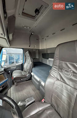 Тягач Volvo FH 13 2010 в 