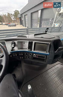Тягач Volvo FH 13 2010 в 