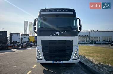 Тягач Volvo FH 13 2021 в Киеве