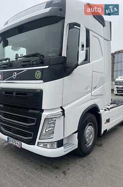 Тягач Volvo FH 13 2016 в Луцке