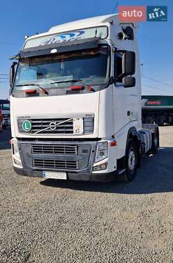 Грузовой фургон Volvo FH 13 2011 в Ужгороде