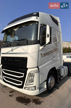 Тягач Volvo FH 13 2015 в 