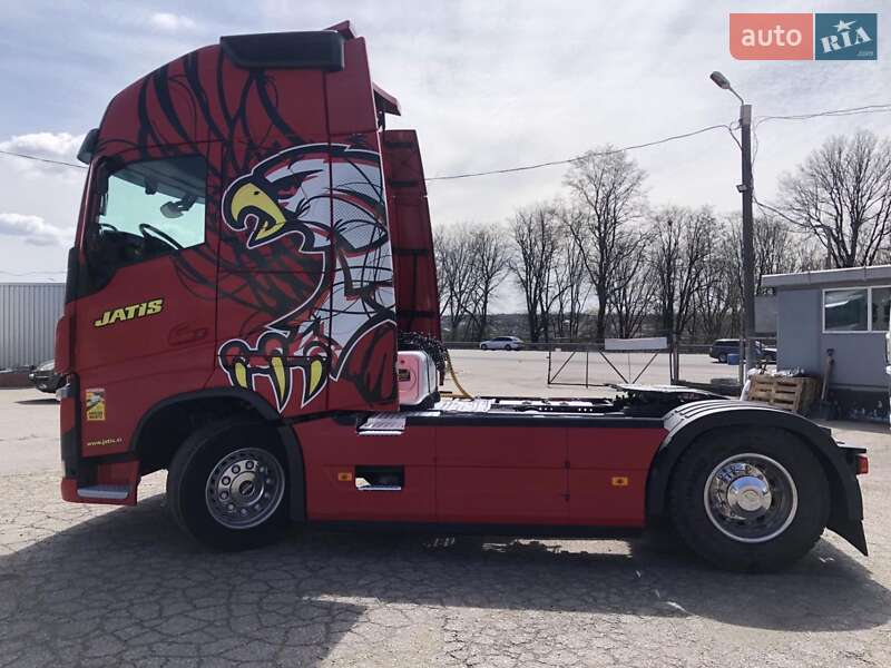 Тягач Volvo FH 13 2016 в Іршаві