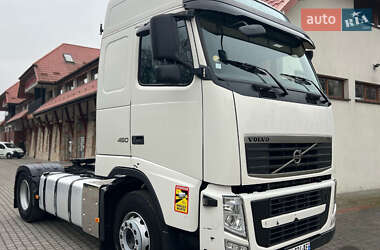 Тягач Volvo FH 13 2010 в 