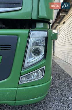 Тягач Volvo FH 13 2010 в 