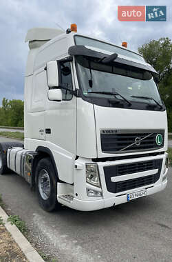 Тягач Volvo FH 13 2010 в 