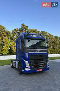 Тягач Volvo FH 13 2015 в Луцке