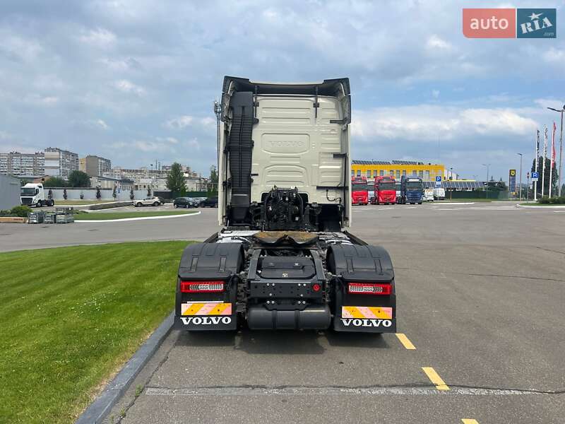 Тягач Volvo FH 13 2021 в Киеве