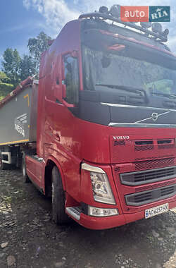 Зерновоз Volvo FH 13 2013 в Межгорье