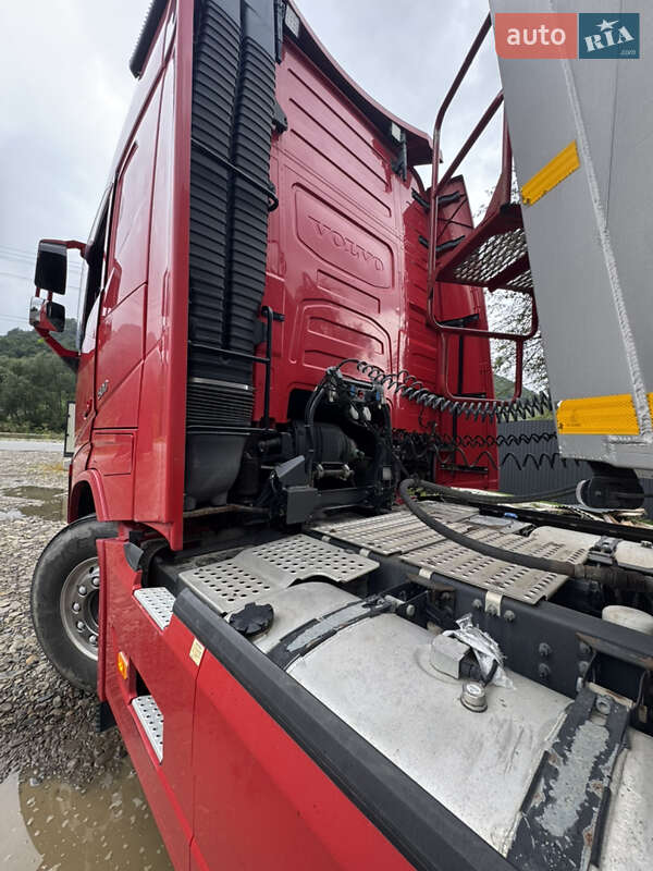 Зерновоз Volvo FH 13 2013 в Межгорье