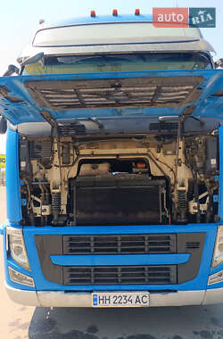 Тягач Volvo FH 13 2009 в 