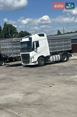 Тягач Volvo FH 13 2015 в 