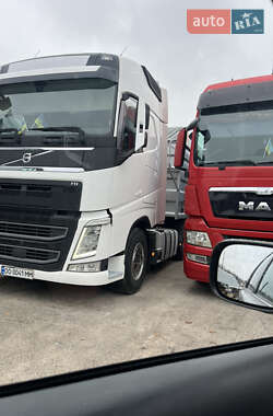 Тягач Volvo FH 13 2015 в 