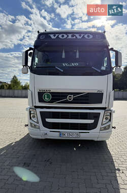 Тягач Volvo FH 13 2011 в Сарнах