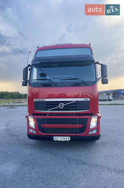Тягач Volvo FH 13 2012 в 