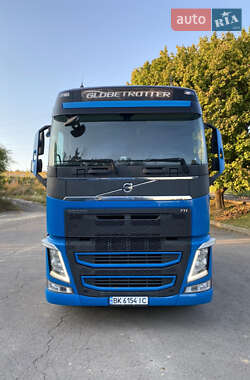 Тягач Volvo FH 13 2014 в  фото 2 Тягач Volvo FH 13 2014 в
