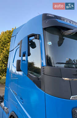 Тягач Volvo FH 13 2014 в  фото 21 Тягач Volvo FH 13 2014 в