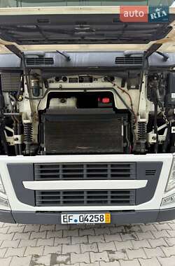 Тягач Volvo FH 13 2011 в 