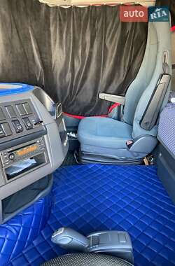 Контейнеровоз Volvo FH 13 2012 в 