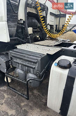 Контейнеровоз Volvo FH 13 2009 в  фото 4 Контейнеровоз Volvo FH 13 2009 в