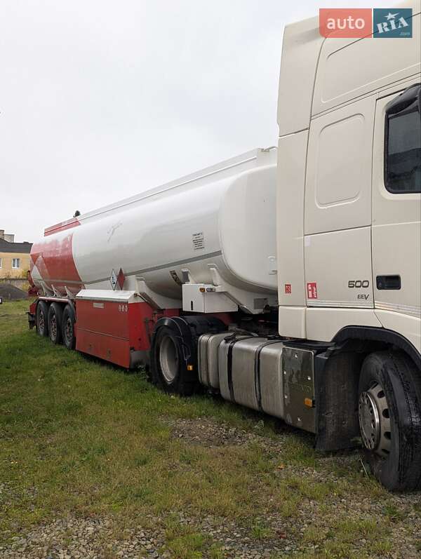 Бензовоз Volvo FH 13 2011 в Долине