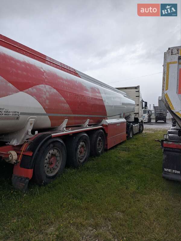 Бензовоз Volvo FH 13 2011 в Долине