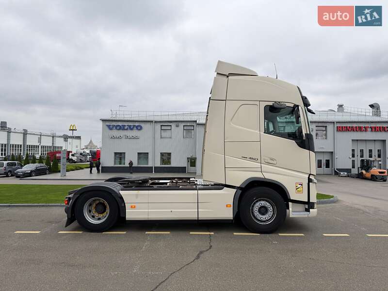 Тягач Volvo FH 13 2015 в Киеве фото 6 Тягач Volvo FH 13 2015 в Киеве