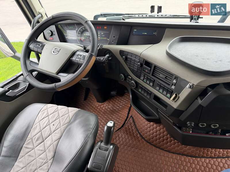 Тягач Volvo FH 13 2015 в Киеве фото 20 Тягач Volvo FH 13 2015 в Киеве