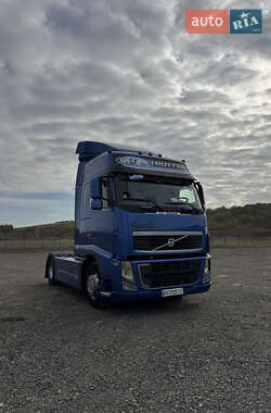 Тягач Volvo FH 13 2010 в 