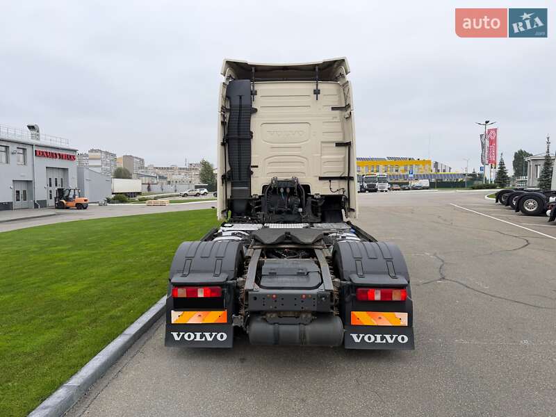 Тягач Volvo FH 13 2016 в Киеве фото 7 Тягач Volvo FH 13 2016 в Киеве