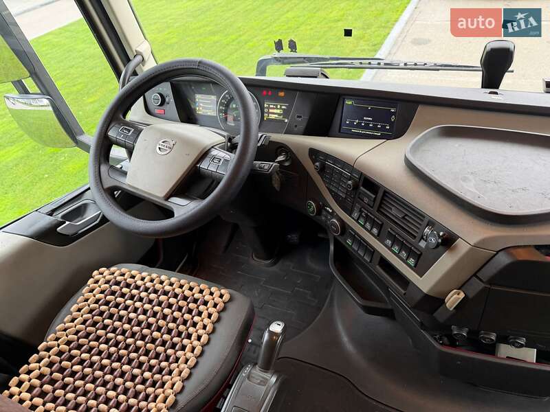 Тягач Volvo FH 13 2016 в Киеве фото 19 Тягач Volvo FH 13 2016 в Киеве