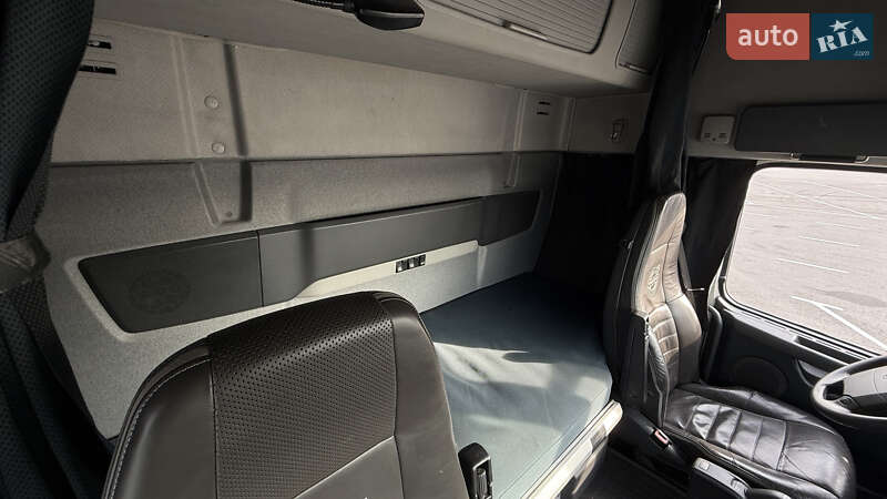 Для перевезення тварин Volvo FH 13 2012 в Дніпрі