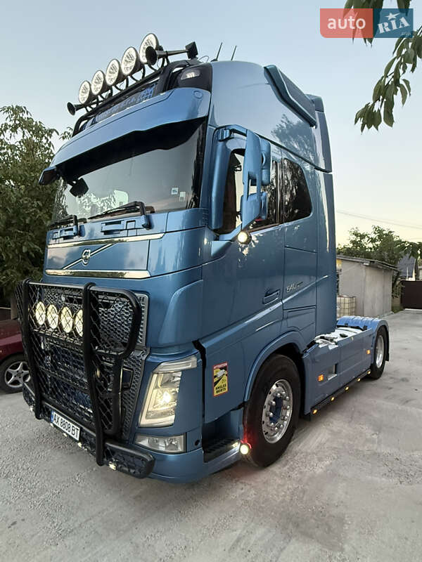 Тягач Volvo FH 13 2018 в Дніпрі фото 27 Тягач Volvo FH 13 2018 в Дніпрі