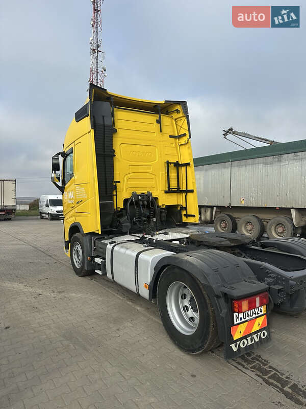Тягач Volvo FH 13 2016 в Чернівцях