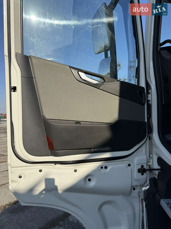 Тягач Volvo FH 13 2016 в Жовкві фото 22 Тягач Volvo FH 13 2016 в Жовкві