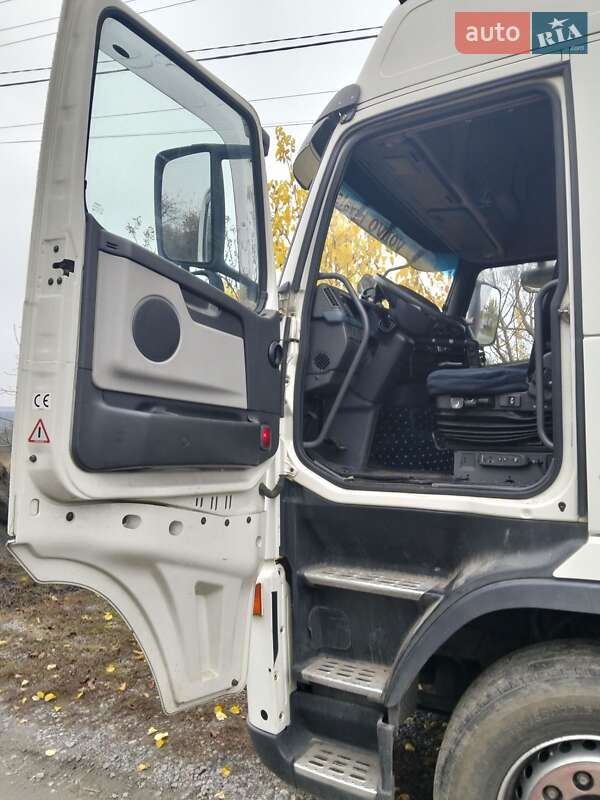 Вантажний фургон Volvo FH 13 2006 в Ладижині