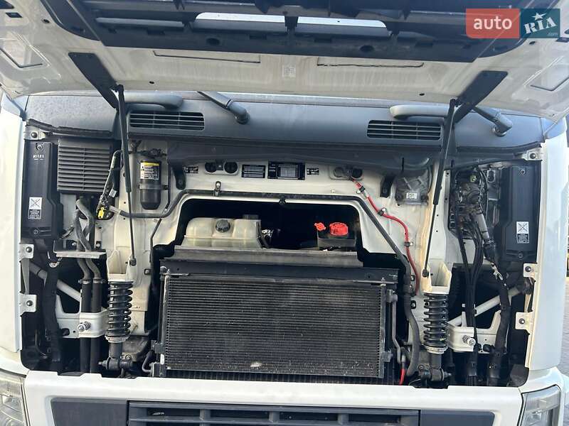 Тягач Volvo FH 13 2012 в Луцьку фото 12 Тягач Volvo FH 13 2012 в Луцьку