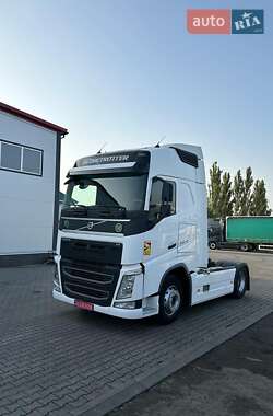 Тягач Volvo FH 13 2015 в Луцке